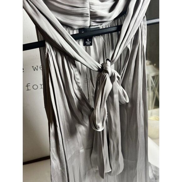 Torrid Womens Bow Tie Front Halter Top Size 4 Silver Sleeveless. Q - Picture 4 of 8